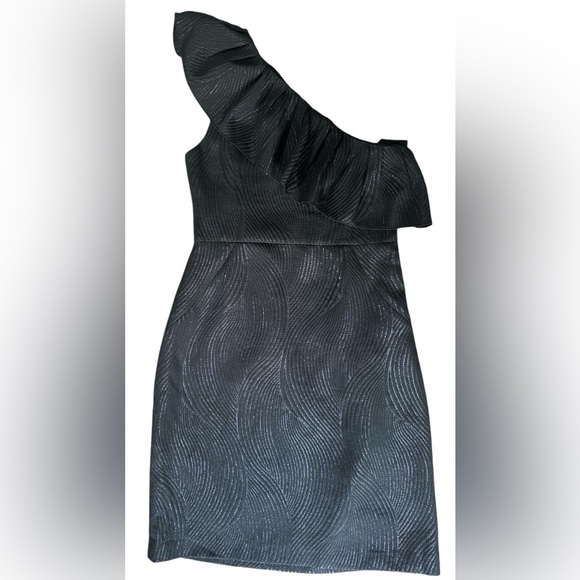 New With Tags Halston One Shoulder Dress in Metallic Black—Size 6 - Picture 3 of 5